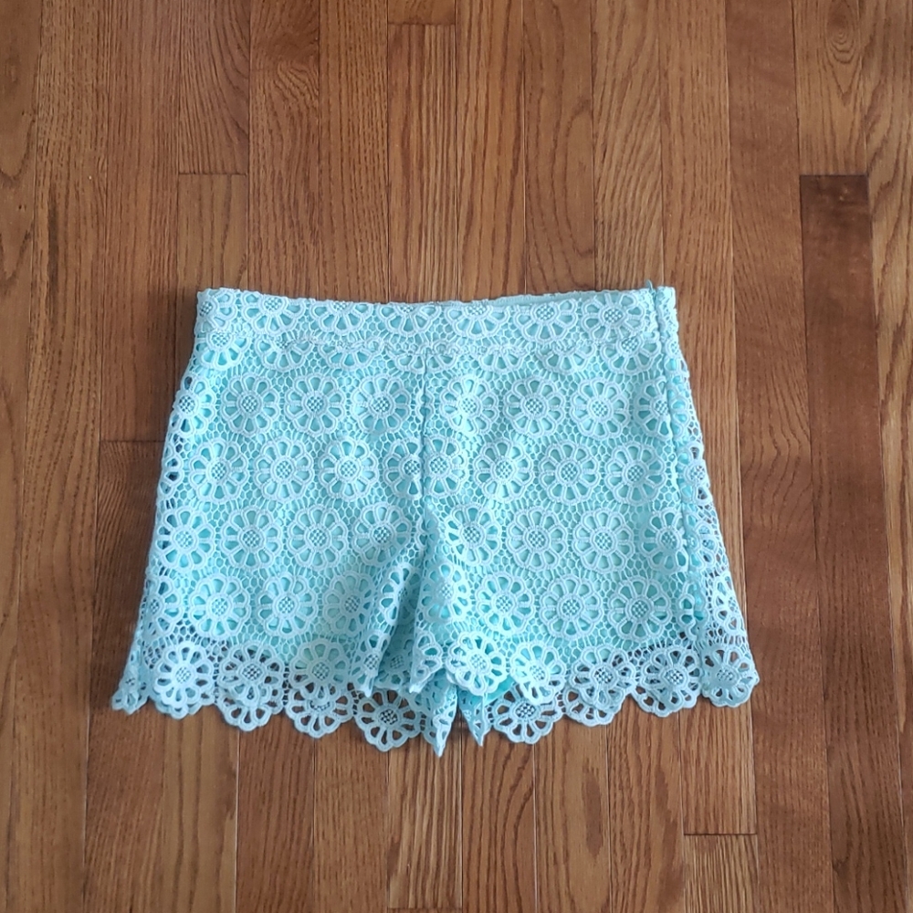 RolyPoly Green Shorts Sz M